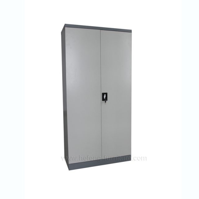 armoires métalliques de rangement